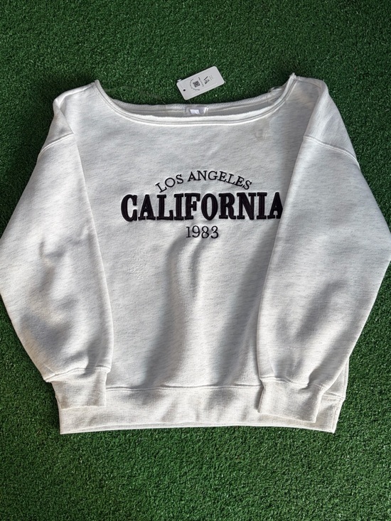 Range Kiss Tops - Los Angeles California 1983 Off-White Sweatshirt